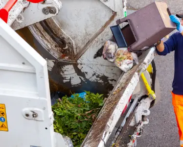 You are currently viewing Why RORO Bin Waste Management Services Are Essential for Construction Sites in Malaysia